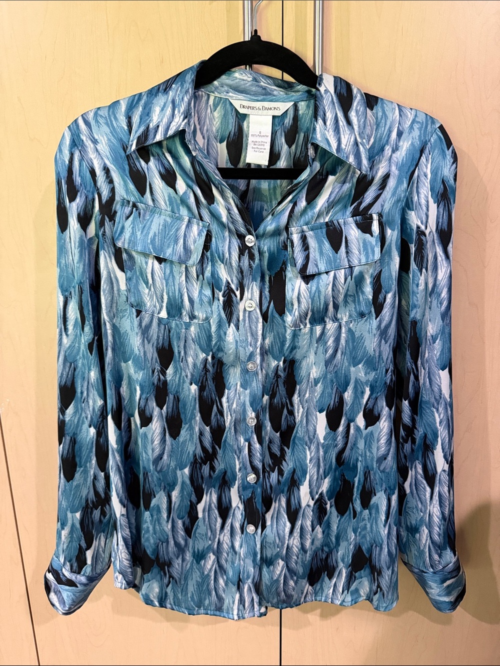 Beautiful Teal Feather-Print Button-Front Shirt